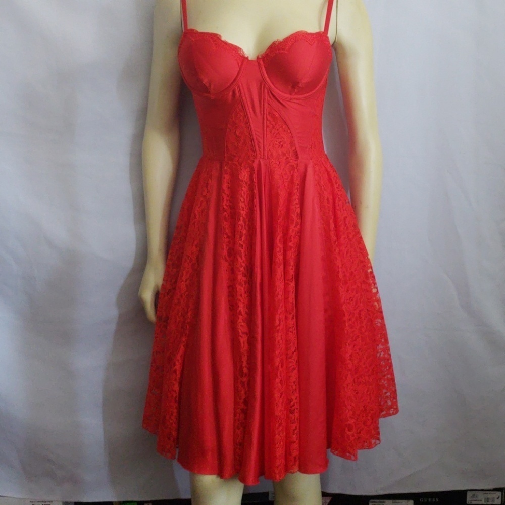 NEW GUESS Red Dancer Lace Detail Corset Dress - Picture 3 of 4